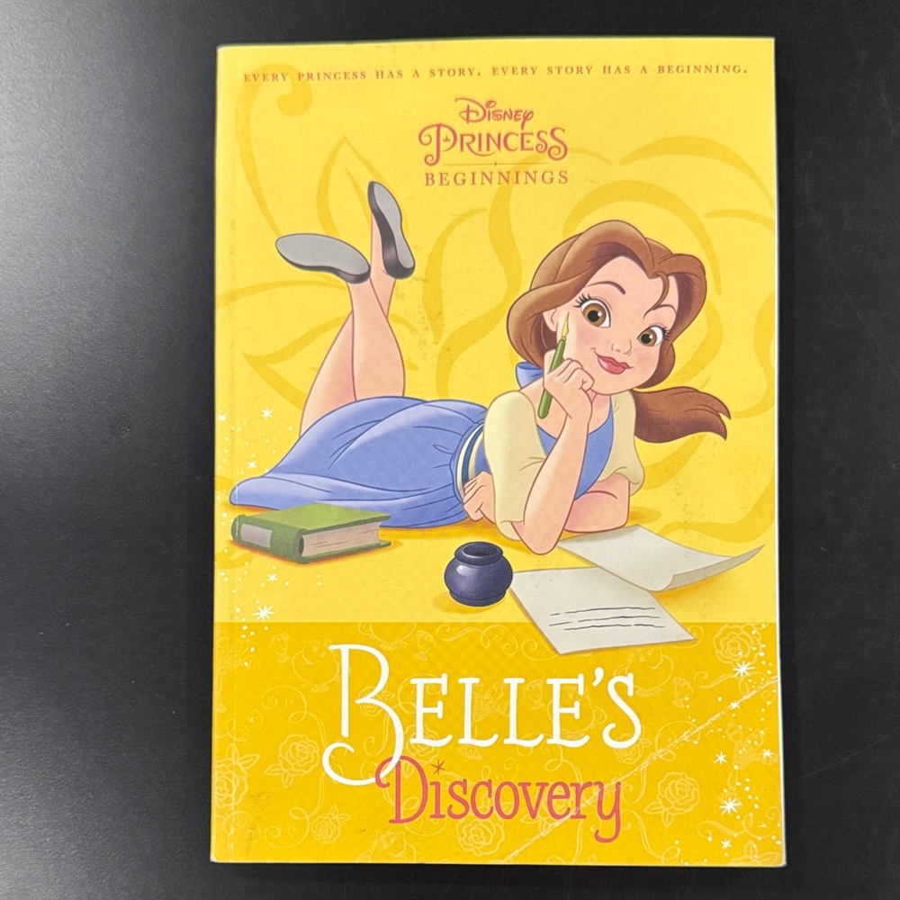 Disney Princess Beginnings: Belle’s Discovery - Paperback Novel